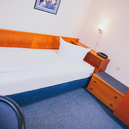 Hotel Zum Grunewald Динслакен Экстерьер фото